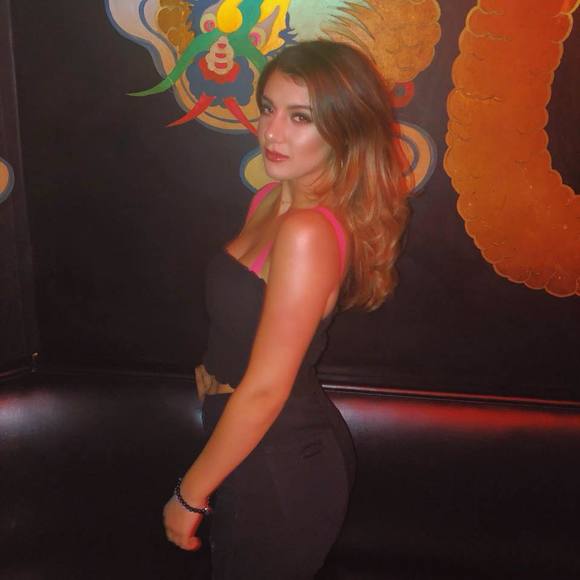 Meet your Posher, Julia - Picture 1 of 1